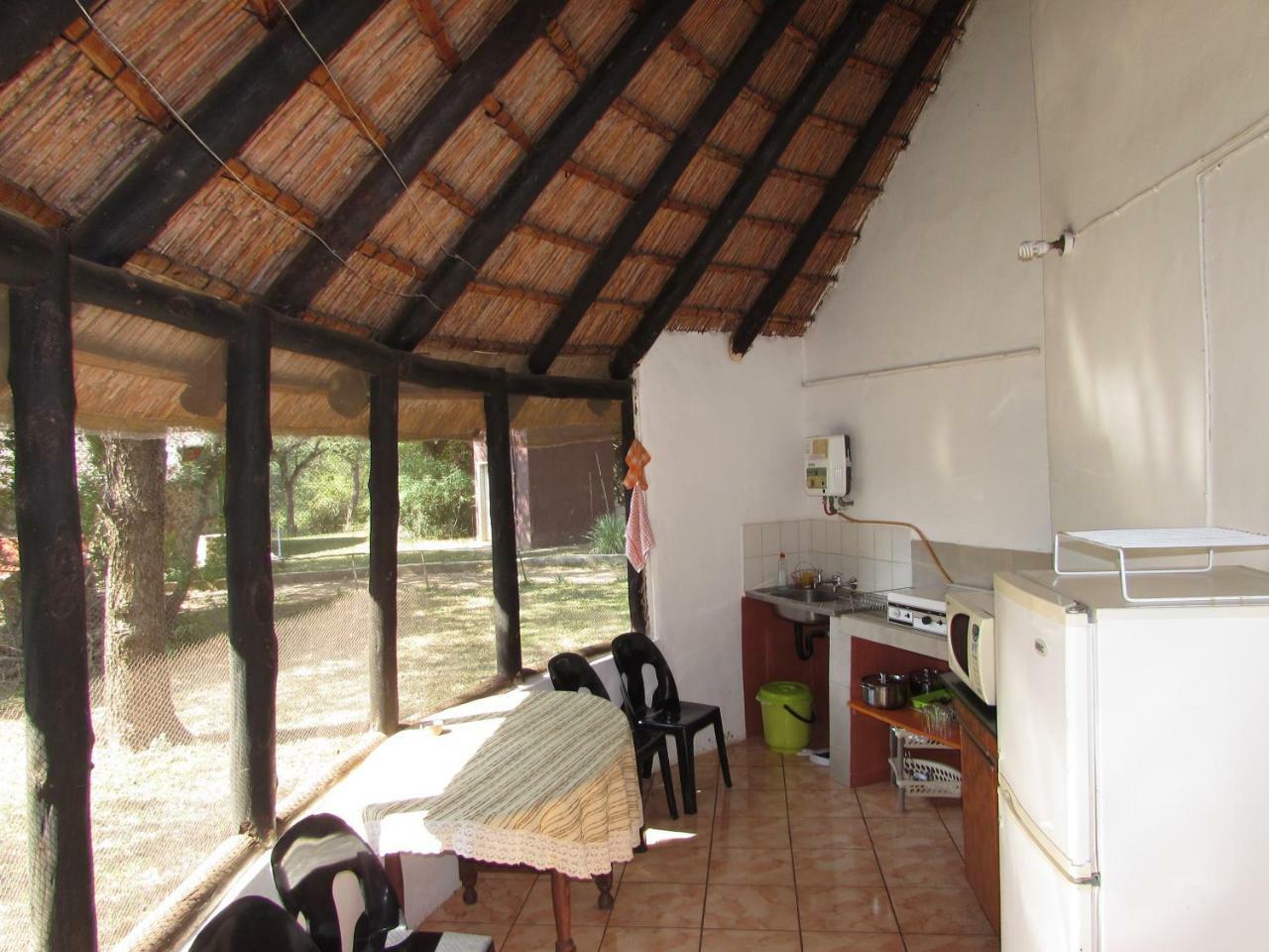 הודספרויט Amanzimlotzi Riverside Bush Camp מראה חיצוני תמונה